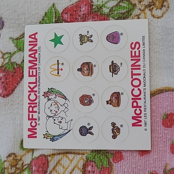 Vintage McDonald's 80s/90s Collectible Bundle - Picture 12 of 14
